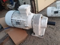 Мотор-редуктор NORD(герм) 33-132M/4(SK132S/4) 5.5кВт 1445 об/мин картинка из объявления