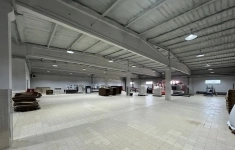 Продам коммерческую недвижимость 1500 м2 картинка из объявления