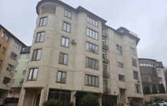 Продам коммерческую недвижимость 237 м2 картинка из объявления