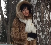 А ЖИЗНЬ ЛЕТИТ ...АЖ ШЛЯПУ СНОСИТ картинка из объявления