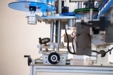 Автоматический этикетировщик ЭМ05.04 3500 ед/час картинка из объявления