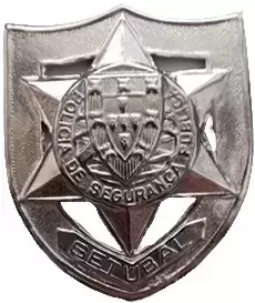 Нагрудный полицейский знак картинка из объявления