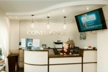 Confidence —  медицинский центр картинка из объявления
