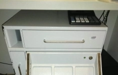 Банковское оборудование в объявлении 3 фото Банковское оборудование картинка из объявления