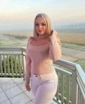 Состоятельная женщина возьмет на содержание молодого мужчину. картинка из объявления