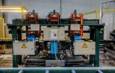 Оператор линии обработки стекла / рабочий на производство картинка из объявления