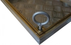 Напольный люк Премиум 44 с латунным кантом 400*1000 (40*100 см) картинка из объявления