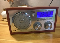 Новый радиоприемник "IZUMI" (полный комплект) картинка из объявления