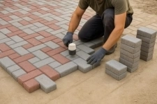 Укладка тротуарной плитки в Луганске картинка из объявления