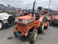 Минитрактор с/х Kubota L1-22D мини трактор 4х4 фреза наработка 2516 в объявлении 12 фото Минитрактор с/х Kubota L1-22D мини трактор 4х4 фреза наработка 2516 картинка из объявления