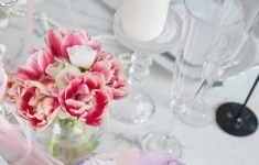 Продавец-консультант в объявлении 1 фото Продавец-консультант картинка из объявления