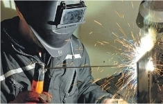 Сварщик-аргонщик картинка из объявления