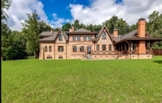 Продам коттедж 1100 м2 картинка из объявления