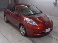 Электромобиль хэтчбек Nissan Leaf кузов ZE0 модификация G гв 2012 картинка из объявления