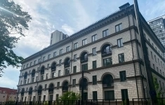 Продам 3 комнатную квартиру 106.7 м2 картинка из объявления