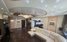 Продам 3 комнатную квартиру 141 м2 картинка из объявления